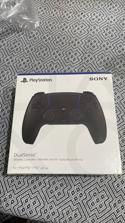PS5 controller with box