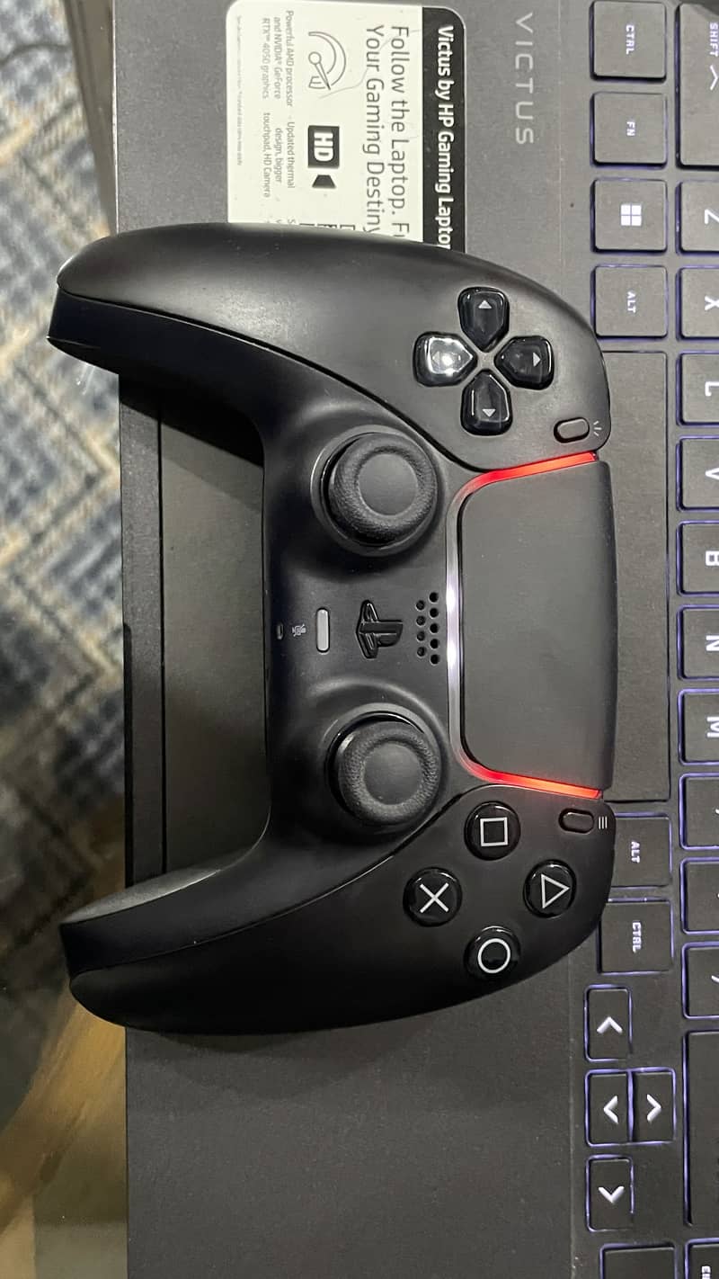 PS5 controller with box 3