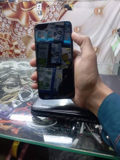 11 pro 64 gb non pta just battery change baki all ok ha