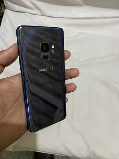 Samsung S9 4/64 PTA approved sell urgently.