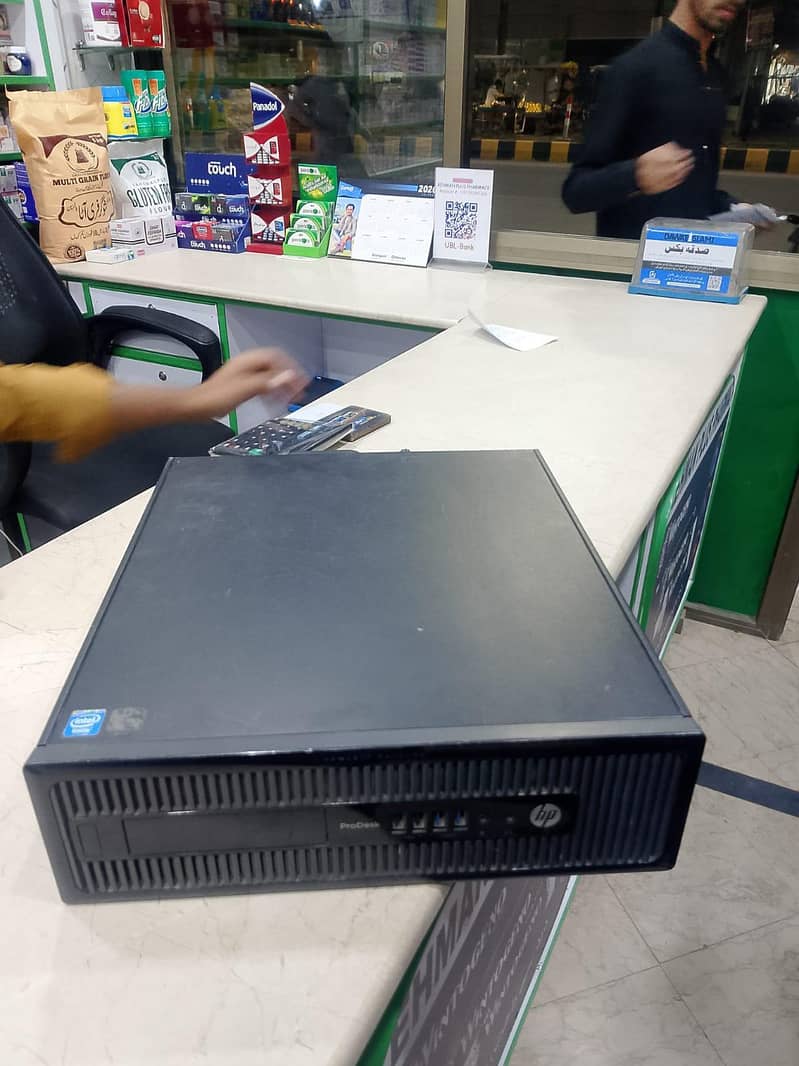 pc with full setup 3