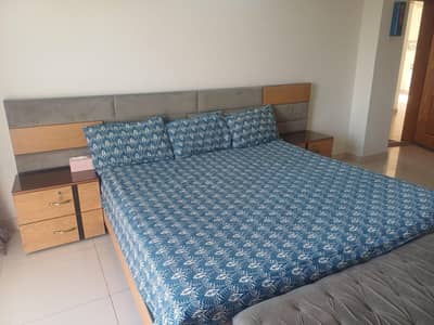 Complete Bed Set with Settee