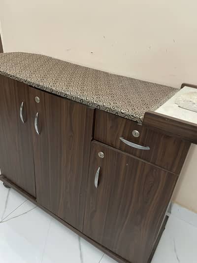 Wooden Iron stand with divider