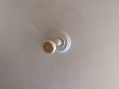 2 fans in same design and different 2 colours