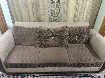 sofa set of 3 ( brown color)