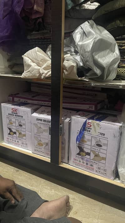 2 SK, 1Royal & 3GFC Total 6 Celling Fans