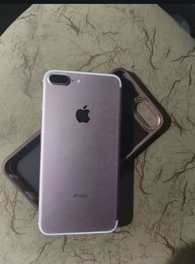 Iphone 7plus Non pta 128 gg Contact what’s app only (03115451739)