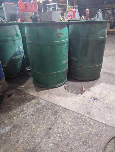 auto parts shop k liye mechanic chahiye jisy wirring or electrician