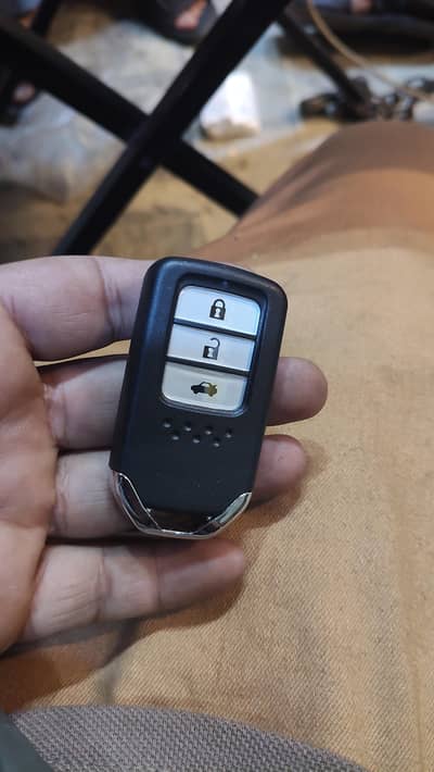 key maker/locksmith/car remote key fob