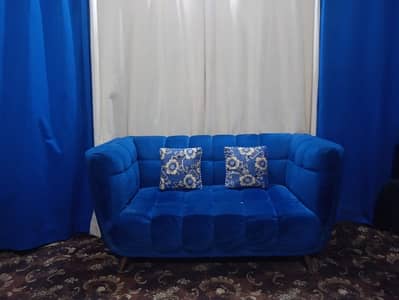 7 seater velvet and parde and ghaleecha sofa new condition
