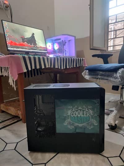 Corsair VS550 + Cooler Master Case