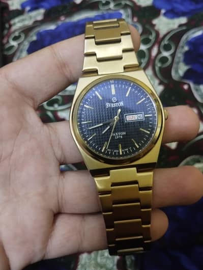 Sveston Original watch -Golden chain'black dial Excellent condition