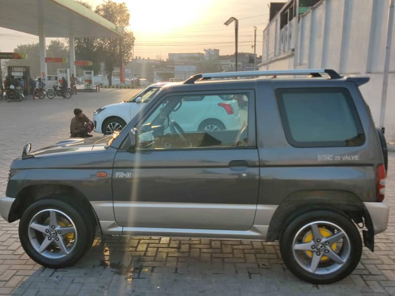 Mini Pajero 4