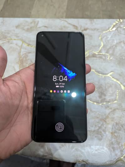 8/128 gb storage  minnor scratch on back  100% in original condition