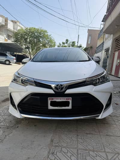 Toyata Carolla Altis 2022 White