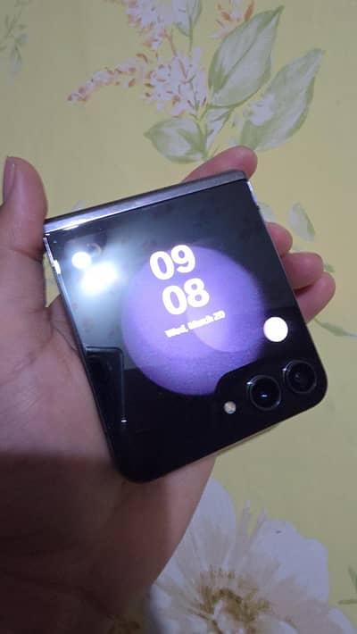 Samsung Galaxy Z Flip 5