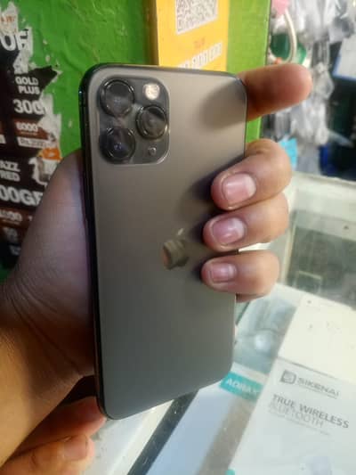 11pro Battery health 84 10by10 condition