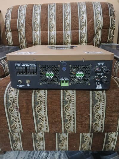 like a new condition 6.5kw ziewnic hybrid invartar