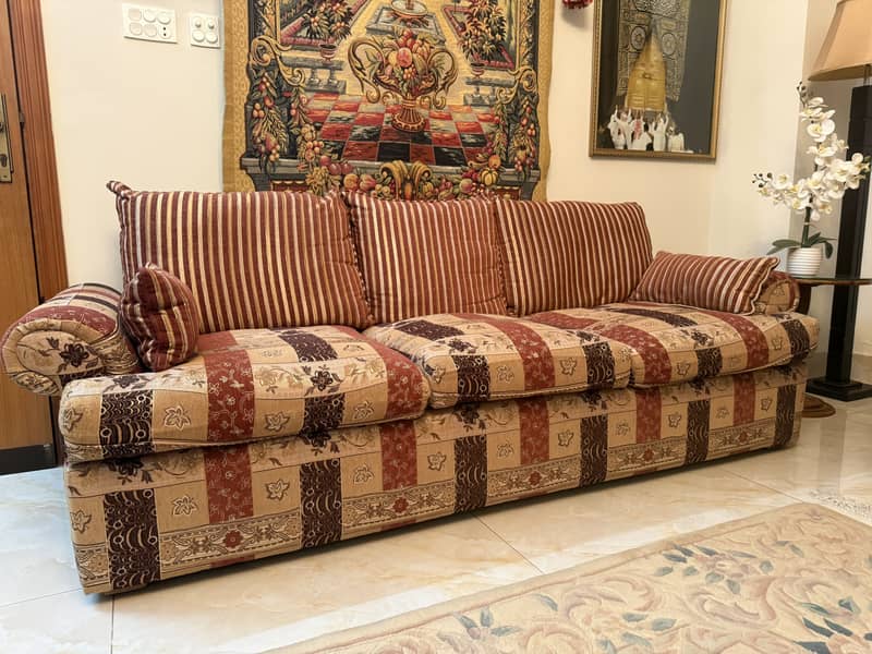 9 seater multicoloured sofa set with solid frame 0