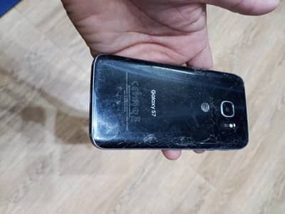 Samsung Galaxy s 7 back crack ha Thora SA non pta ha 32gb hai