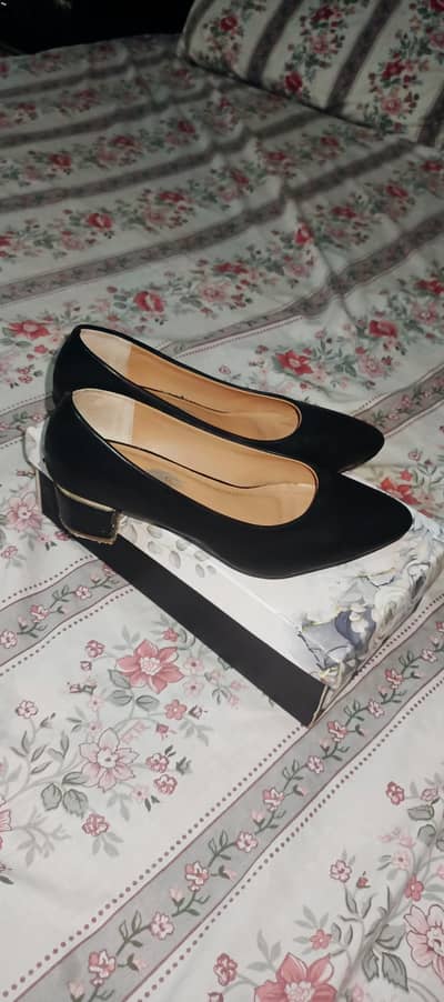 خوبصورت بلیک شوز