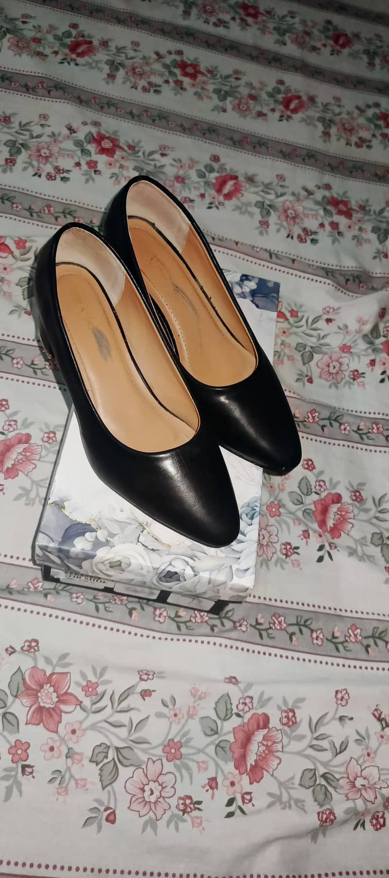 خوبصورت بلیک شوز 4