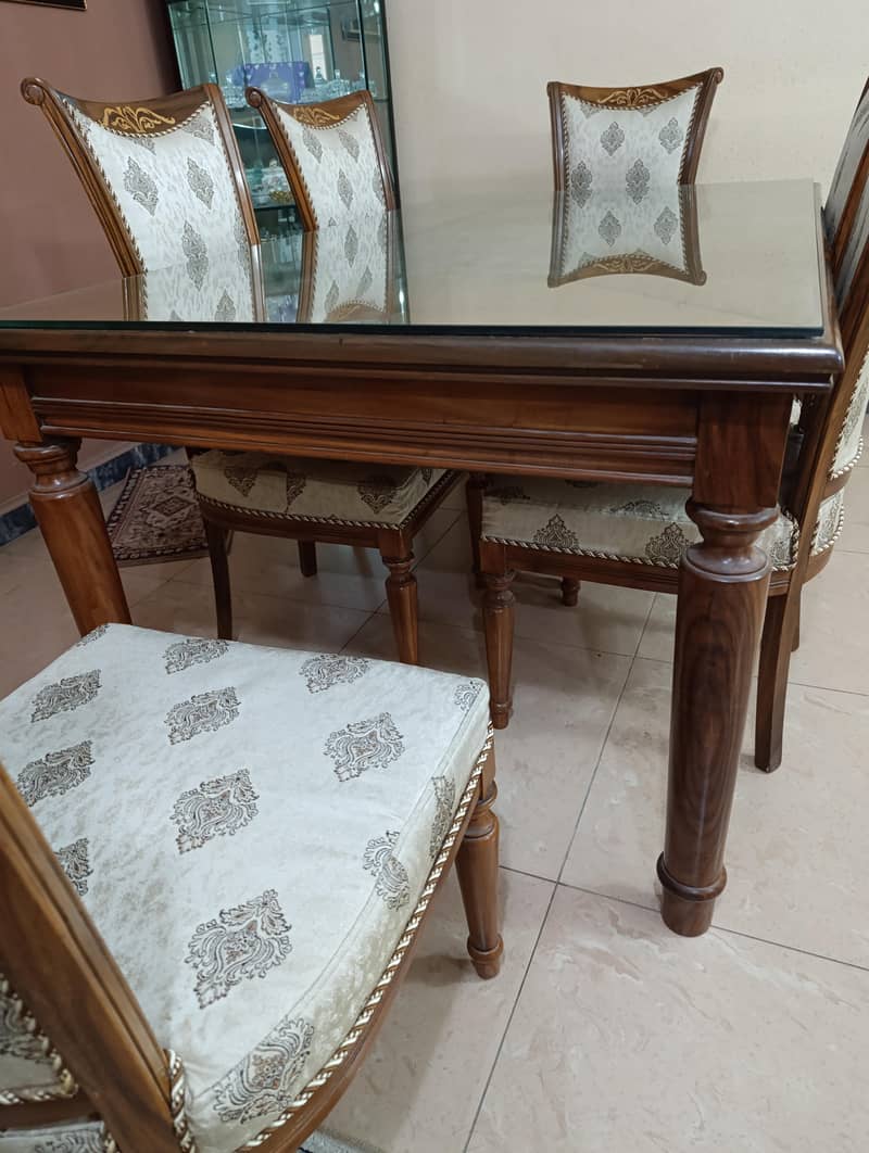6 Seater Dining Table 5