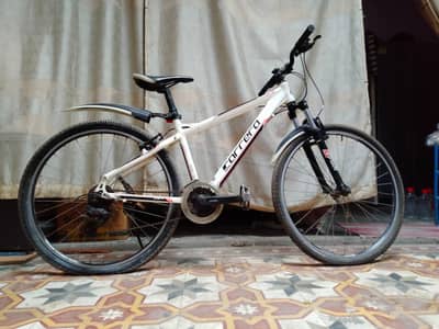 CARRER VALOUR MOUNTAIN BIKE