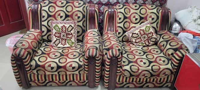 Used Sofa Set (3 + 1 + 1)  5 Seater