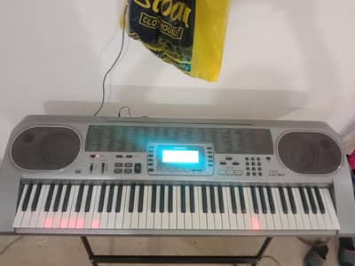 Casio Piano Keyboard LK-80 Music Instrument New Condition