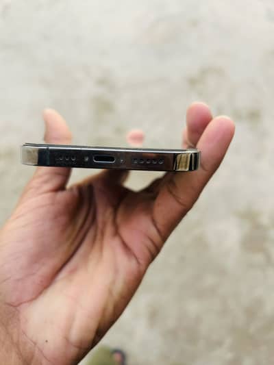 I phone 12 pro 128gb bettry health 77 Exchange posebal 13 ya 14 pro mx