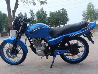 Ravi Piaggio Strom 125cc