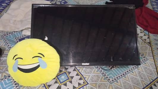 32 inch LCD Android system 13 version used for sale