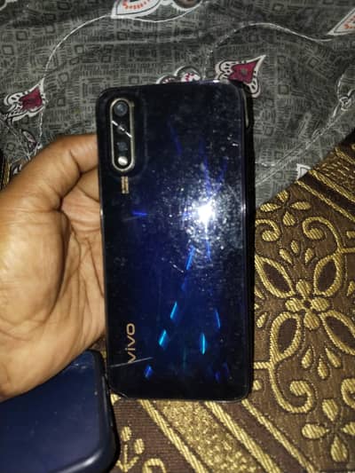 vivo s1