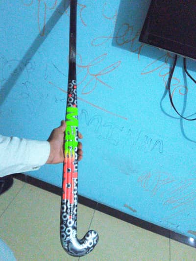 Hockey  playing the play.