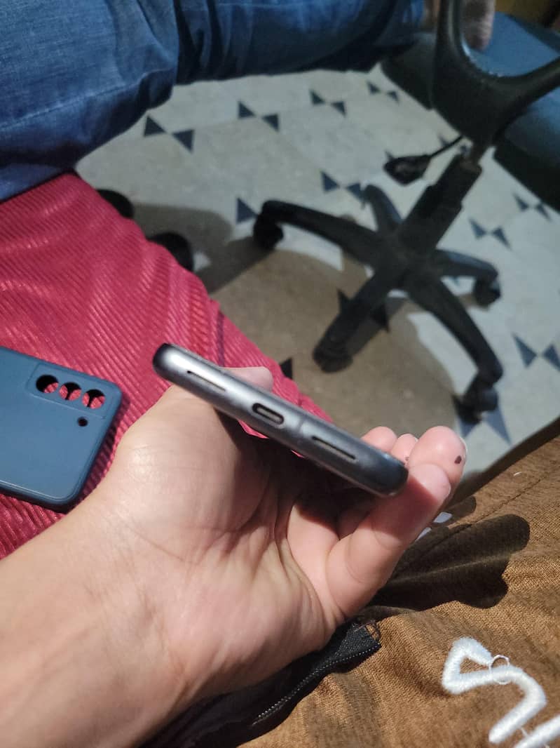 Google Pixel 8 Approved 4