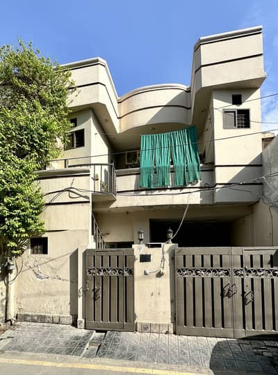 Prime Location 6.75 Marla House For Sale In Muslim Town Lahore