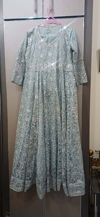 Only one time used pic ma ziada acha nhi lag rha lakin dakhny ma baut