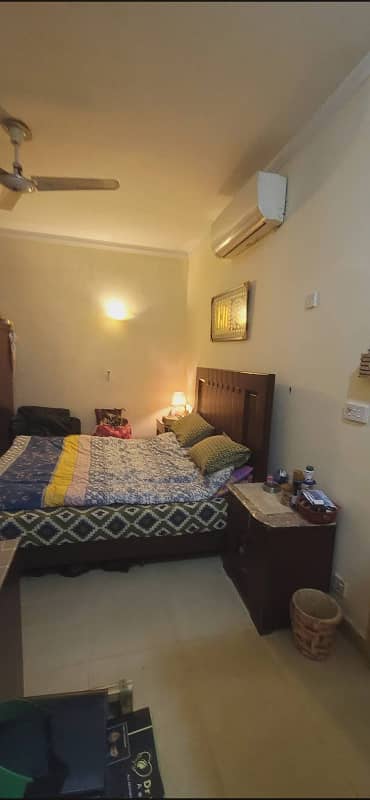 2 bed Tv Lounge Drawing Room Open Kitchen