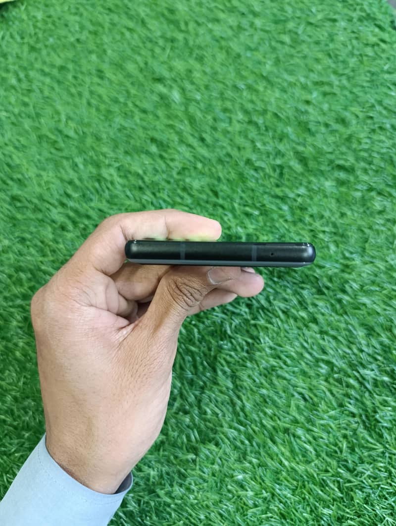 Google Pixel 6A (No Exchange) 3