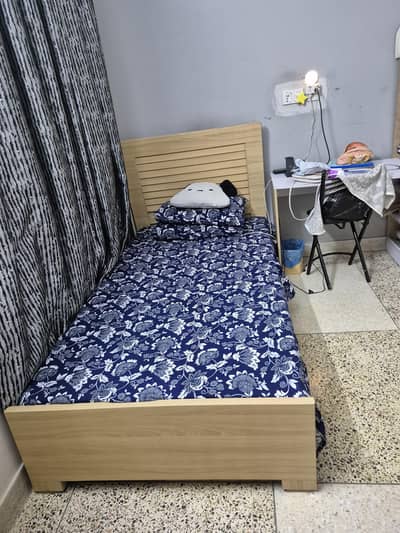 single bed for sell