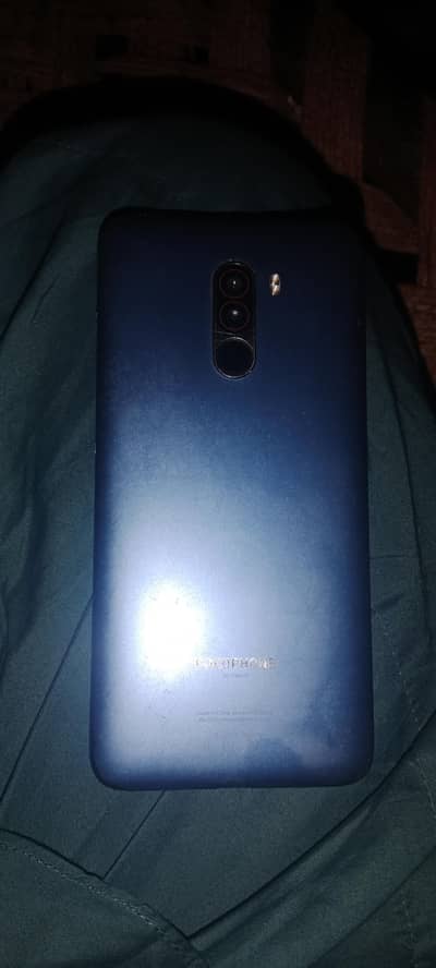 poco f1 pro. . . . 6 128