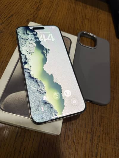 Iphone 15 pro max HK Complete box FU