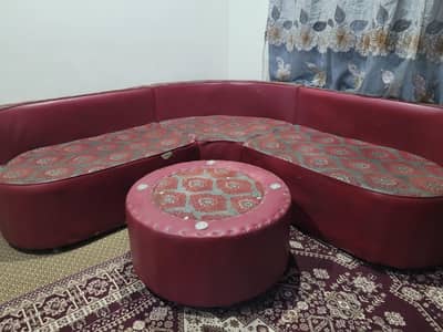 corner sofa with table