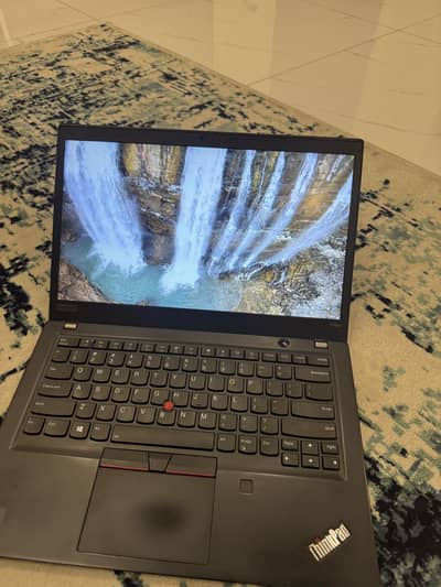 Lenovo ThinkPad T490s 16/256 i5 8th Gen