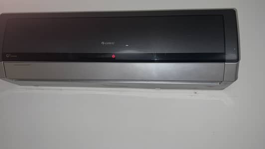 Gree 1.5 ton Ac Inverter Heat and cool
