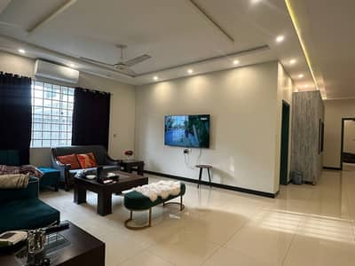 1 Kanal House Ground Portion Available Brand New Beautiful Luxury Modern Designer Stylish Very Prime Location With Lawn Available