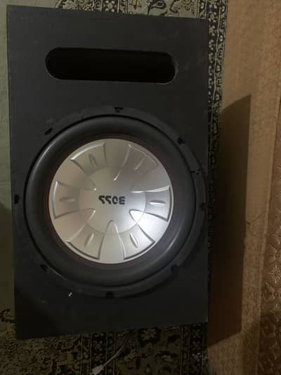 Woofer and 4 channel amp unused