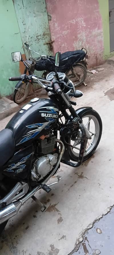Suzuki Gs 150