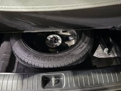 KIA SPORTAGE AWD (Total Genuine)